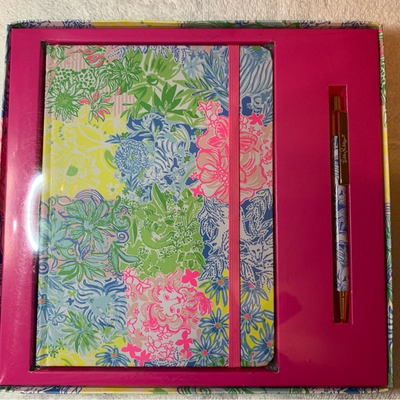 NIB Lilly Pulitzer 128pg Lined Journal w/ pen in Cheek to Cheek Boxed Gift Set - Picture 10 of 10